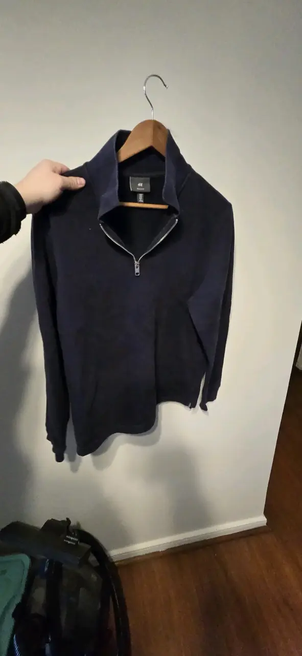 Maleta Roja - mas ropa para hombre m y l - 2