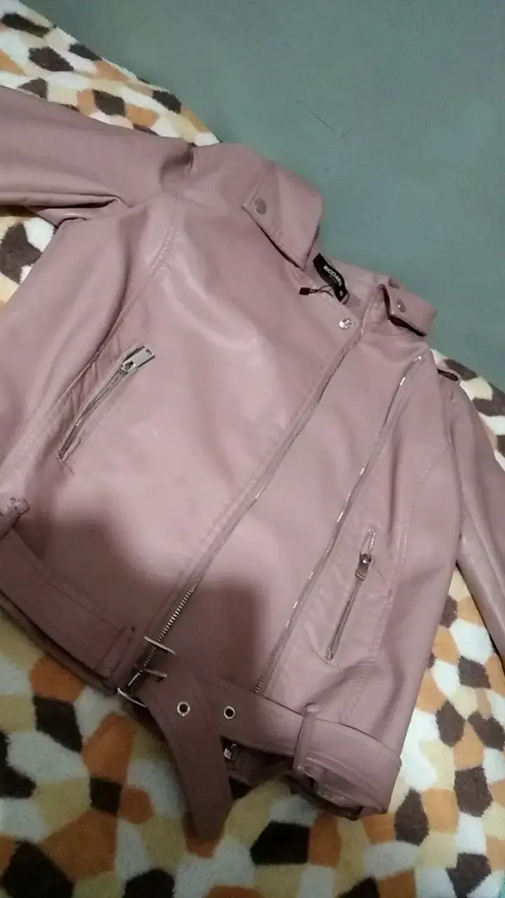 Chaqueta de cuero sintético rosada para mujer - 3