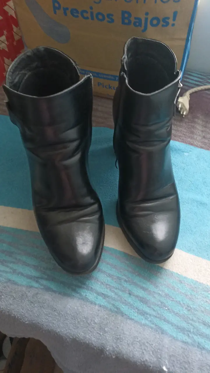 Botines de cuero negro para mujer - 1