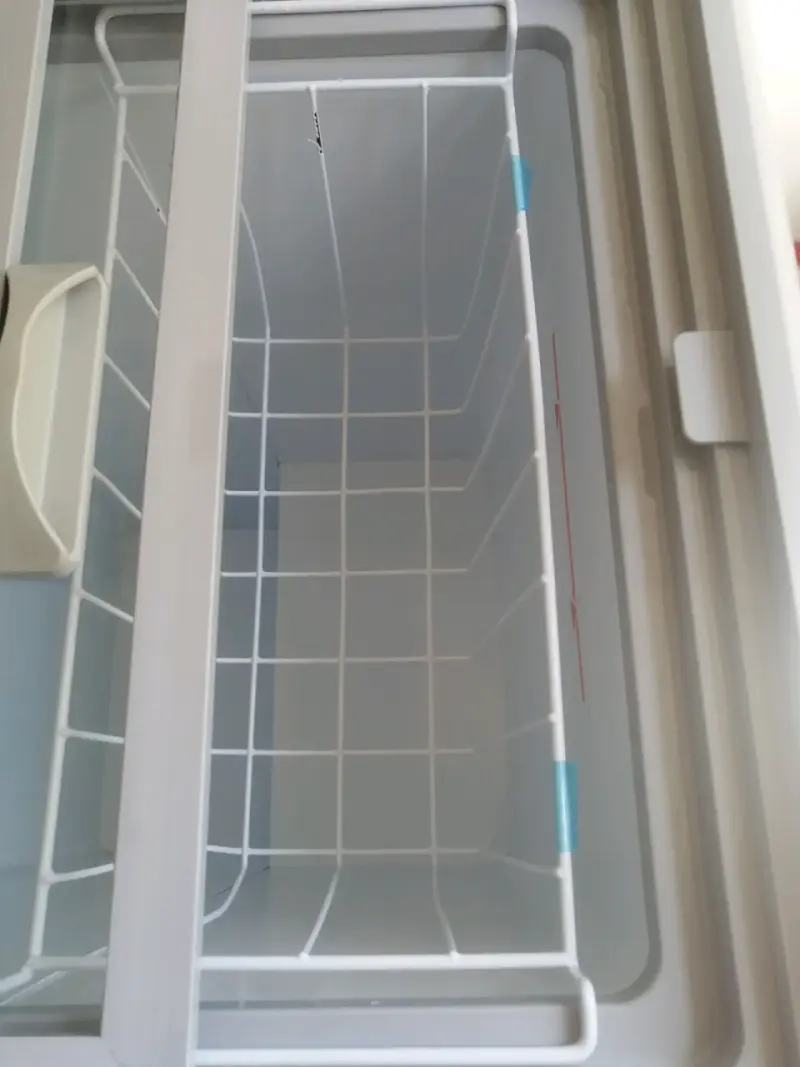 Congelador industrual Maigas vertical 100 litros - 3