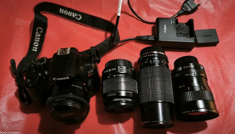 Lente Canon EF-S 18-55mm para cámaras DSLR - 5