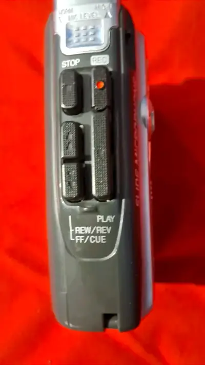Grabadora de cassette Panasonic RQ-L31 - miniatura 2