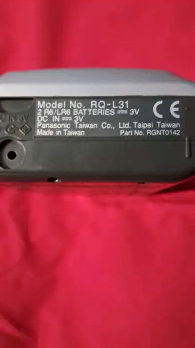 Grabadora de cassette Panasonic RQ-L31 - miniatura 4