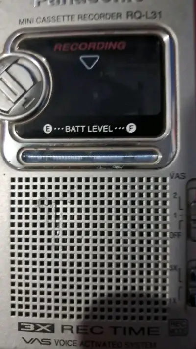 Grabadora de cassette Panasonic RQ-L31 - miniatura 5