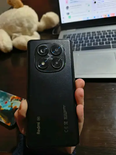 Xiaomi Redmi note 14 pro con triple cámara - miniatura 1