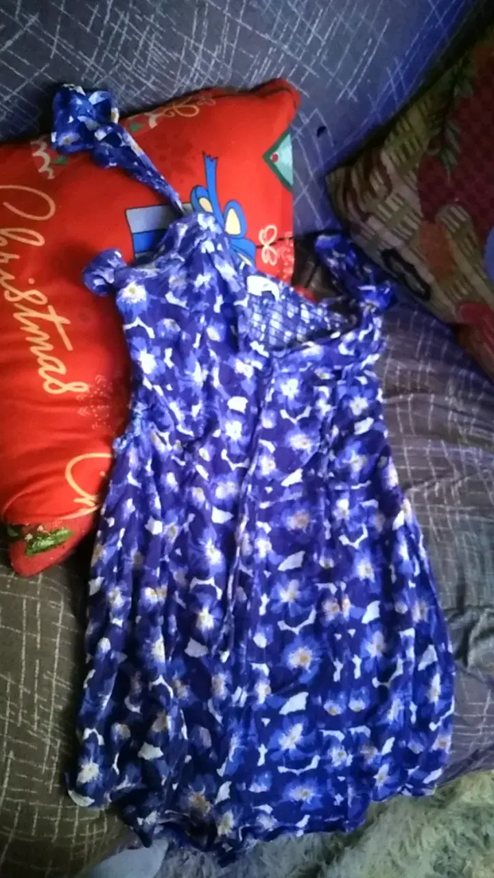 Vestido floral azul para mujer - 1