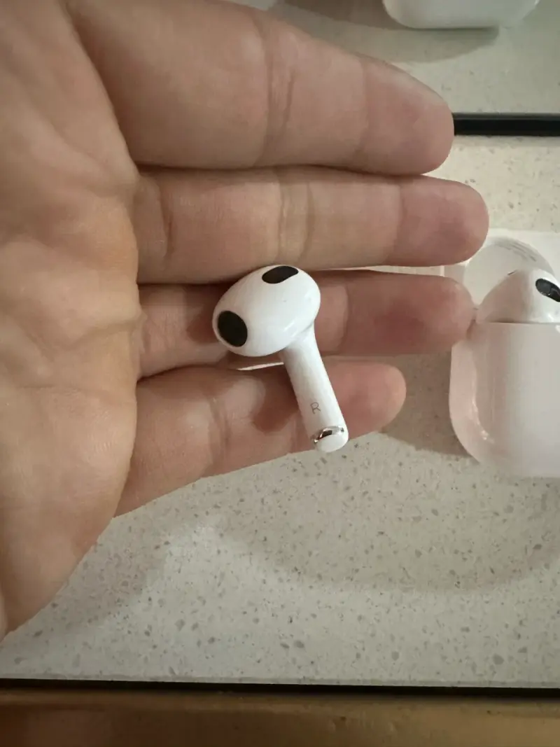 Auriculares inalámbricos con estuche de carga - 3