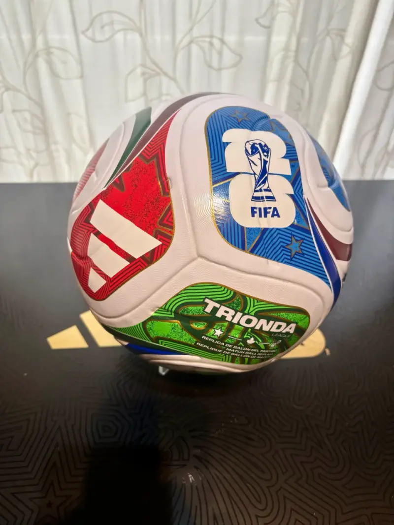 Balón adidas nuevo Trionda Mundial Fifa 2026 - 1