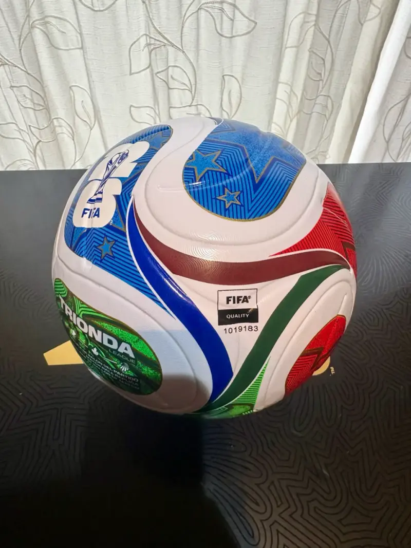Balón adidas nuevo Trionda Mundial Fifa 2026 - 2