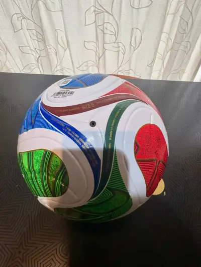 Balón adidas nuevo Trionda Mundial Fifa 2026 - miniatura 4