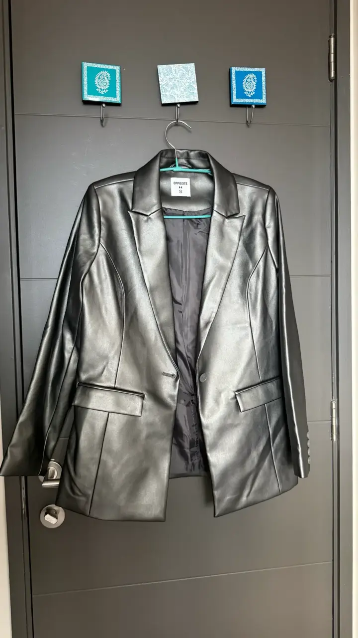Blazer ecocuero metálico plateado Opposite - 2