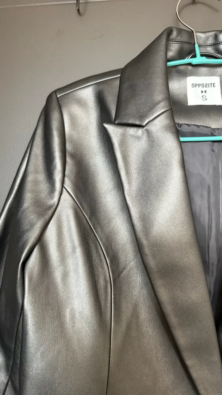 Blazer ecocuero metálico plateado Opposite - 4