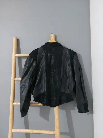 Chaqueta de cuero negra vintage G-III - miniatura 4