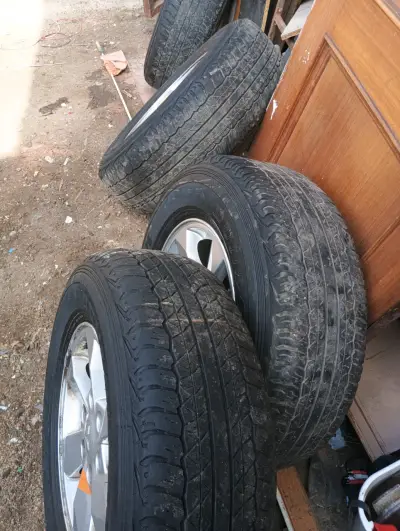 Neumáticos con llantas de Mitsubishi Aro 16 - miniatura 6