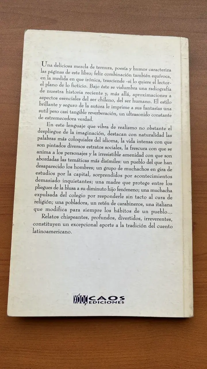 Libro 'Gato por Liebre' de Ana María del Río - 2