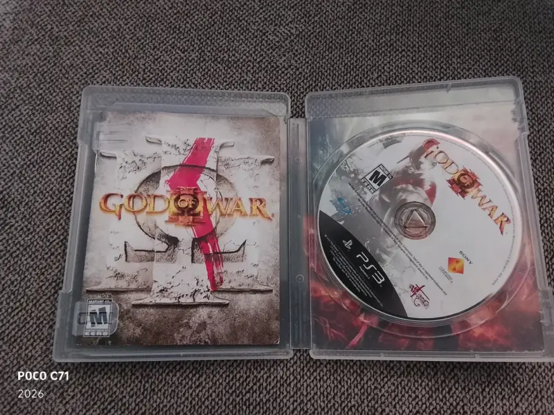 God of War III para PS3 en buen estado - 3
