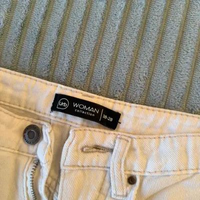 Jeans blancos wide leg - miniatura 2