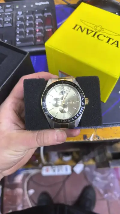 Reloj Invicta Aviator Dorado - miniatura 3