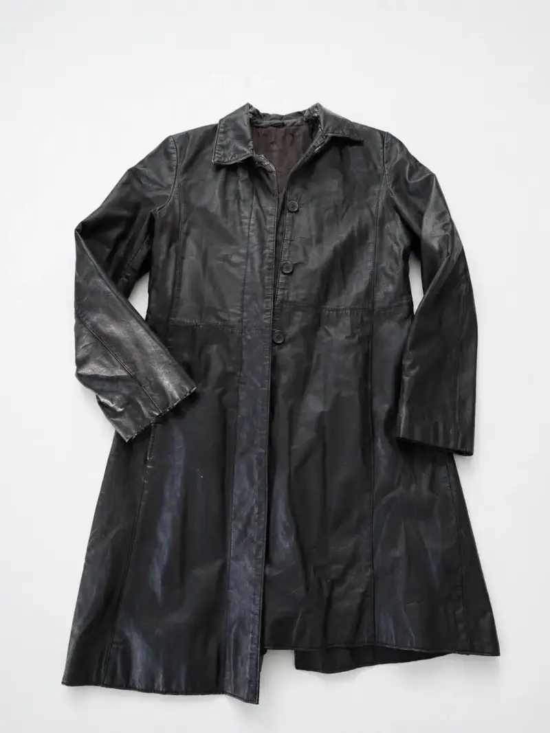 Abrigo de cuero negro para mujer - 1