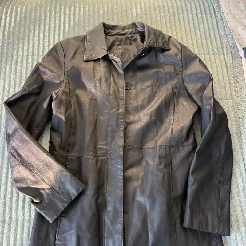 Abrigo de cuero negro para mujer - 2