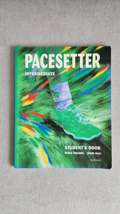Libro de inglés Pacesetter Intermediate - miniatura 1