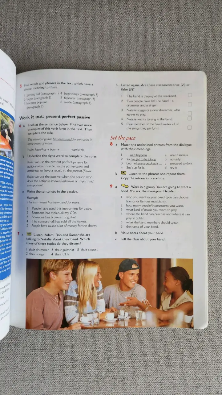 Libro de inglés Pacesetter Intermediate - 2