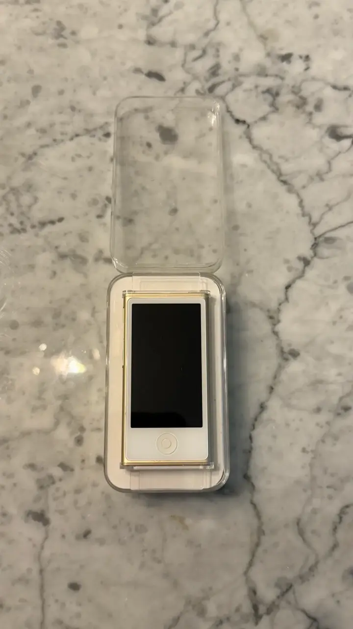 Apple iPod Nano - 2