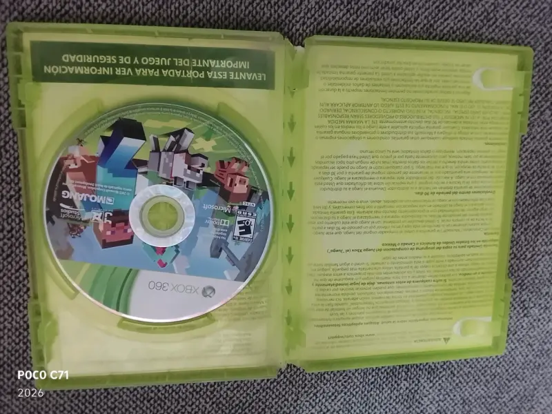 Minecraft Xbox 360 Edition en buen estado - 3