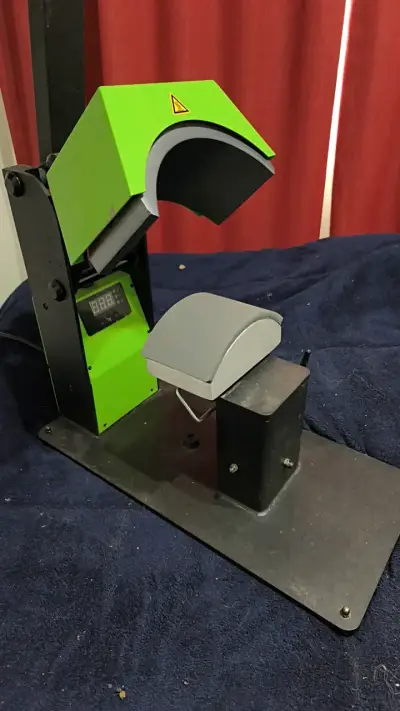 Prensa térmica para gorros  con control digital - miniatura 5