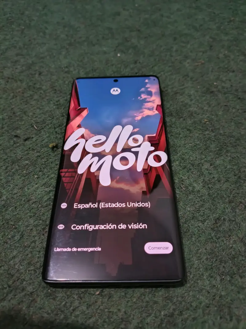 Smartphone Motorola con pantalla grande - 6