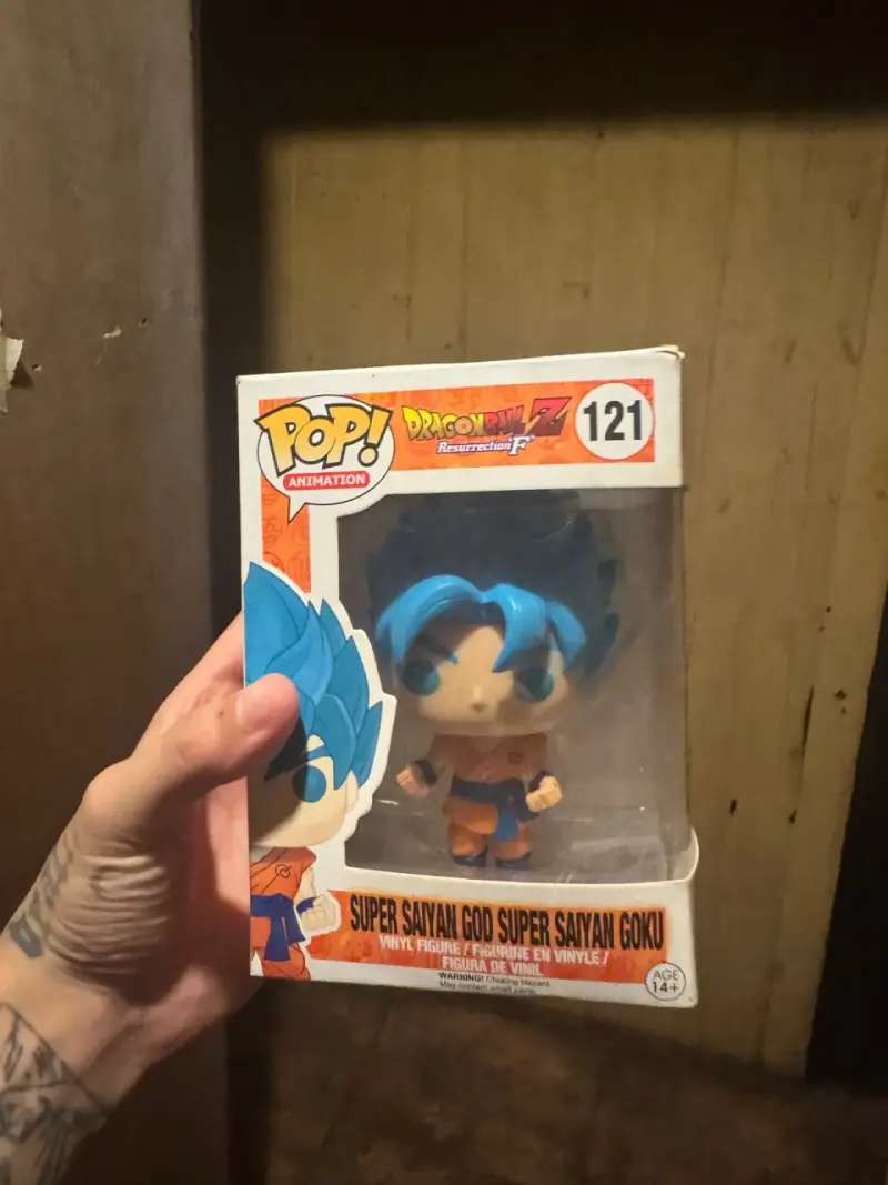 Figura Funko Pop Super Saiyan God Goku - 1