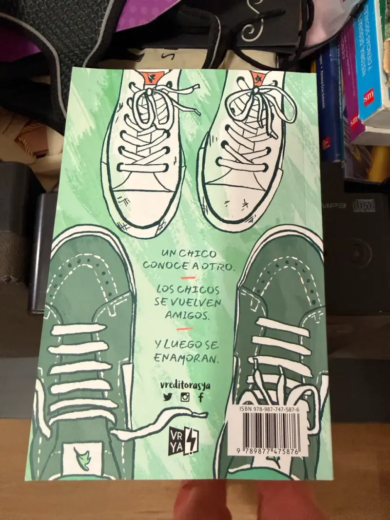 Libro Heartstopper Tomo 1 de Alice Oseman - 3