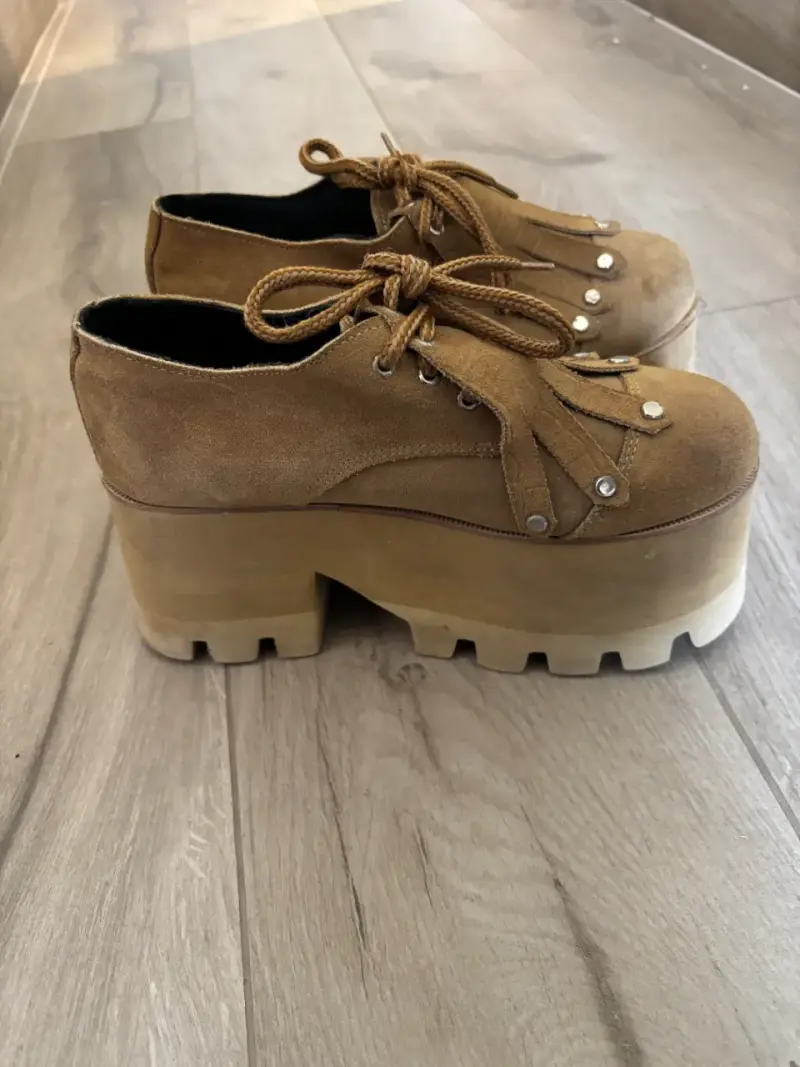 Zapatos de plataforma Sofía de Grecia - 1