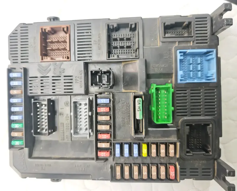 Modulo BCI para Peugeot 208 - 1