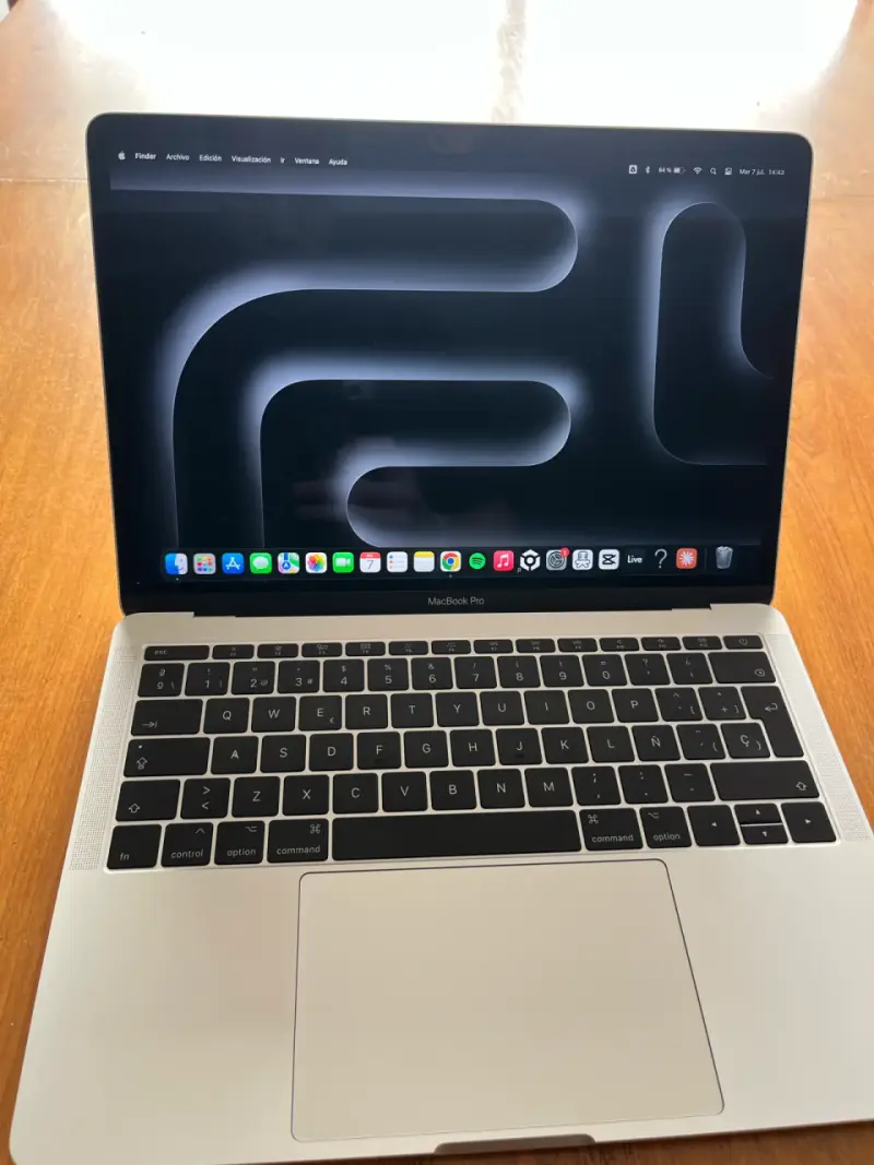 MacBook Pro 13’ 2017 en excelente estado - 1