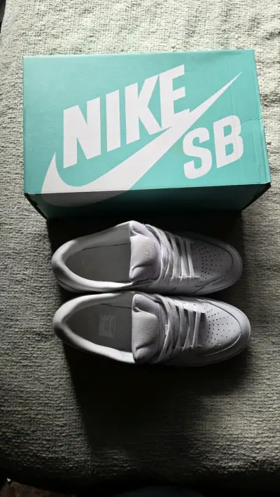 Zapatillas deportivas blancas Nike SB - miniatura 6