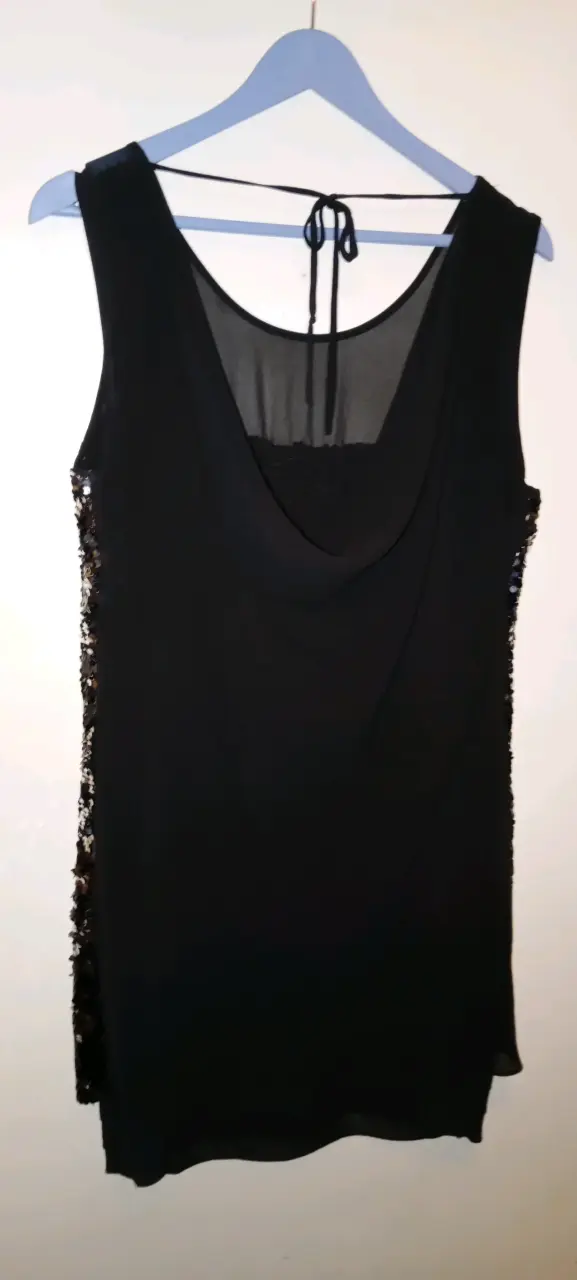 Vestido de lentejuelas negro elegante - 3