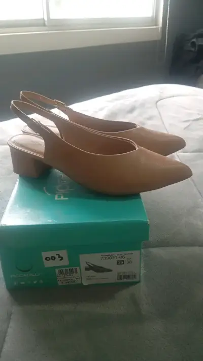 Zapatos Piccadilly beige con tacón bajo - miniatura 3