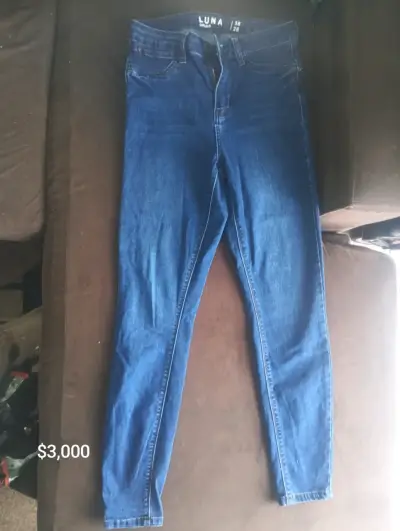 Jeans skinni  para mujer - miniatura 3