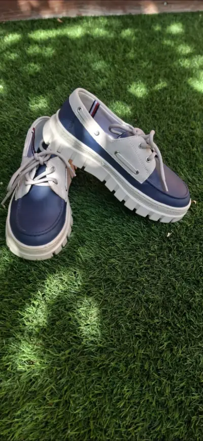 Zapatos náuticos para niños Tommy Hilfiger azul y beige - miniatura 3