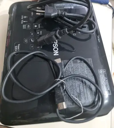 ¡Proyector Epson PowerLite S31 en Excelente Estado - miniatura 1