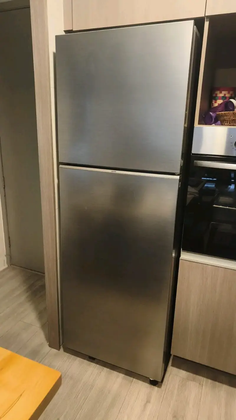 Refrigerador de dos puertas con compresor digital - 4