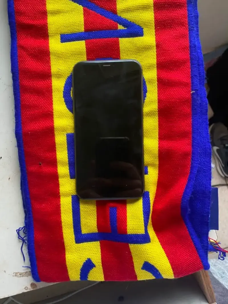 iPhone 11 en buen estado - 5