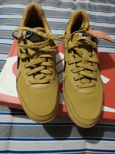 Zapatillas Nike Terra Manta para hombre, color marrón claro - miniatura 2