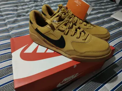 Zapatillas Nike Terra Manta para hombre, color marrón claro - miniatura 4