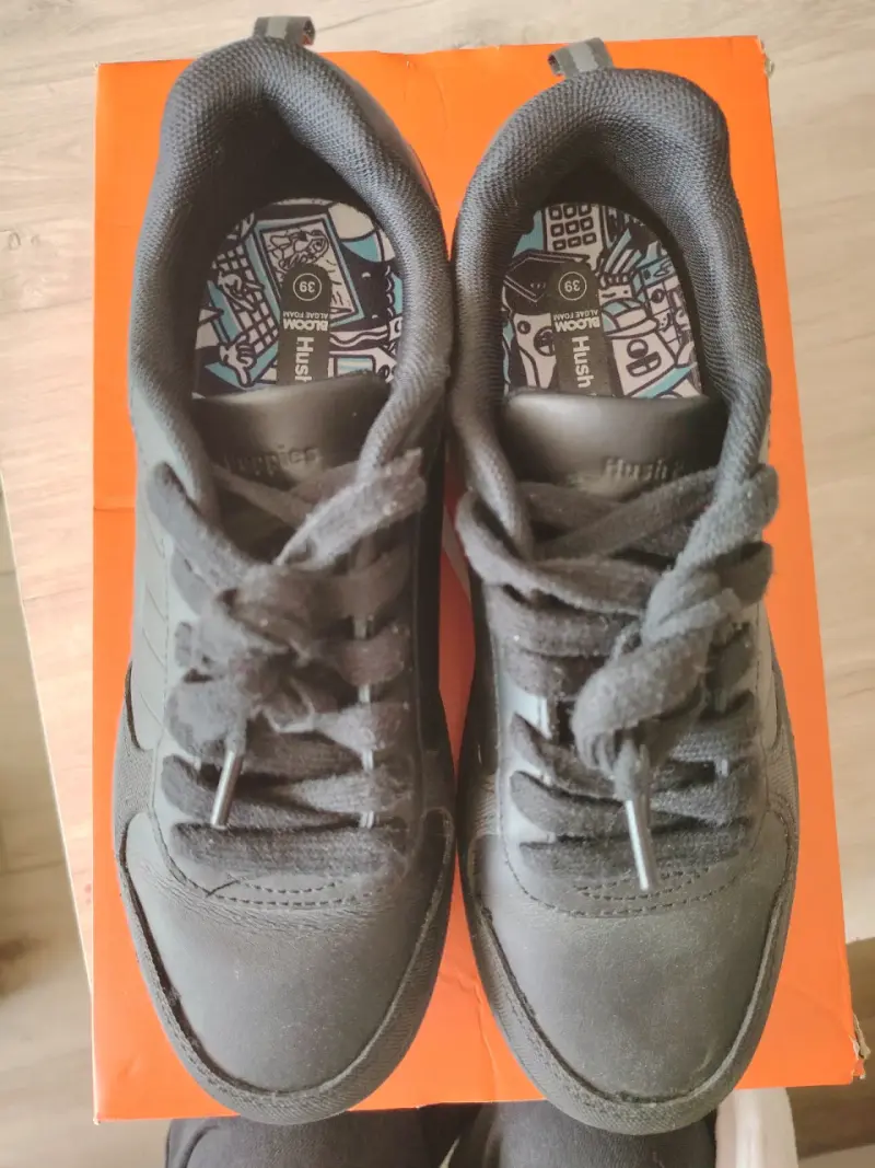 Zapatillas  negras ideales para el colegio - 4