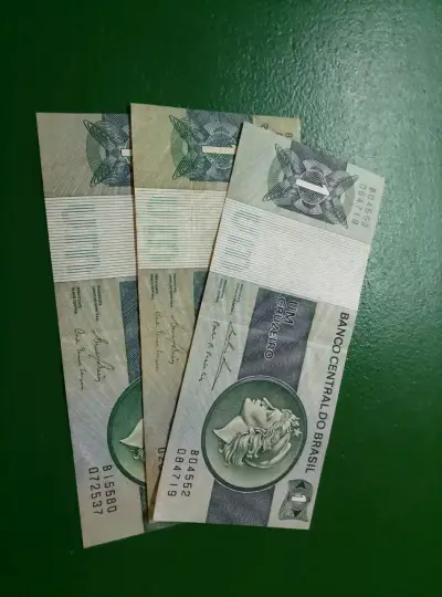 Billetes antiguos de un Cruzeiro brasileño - miniatura 1