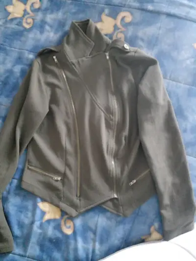 Chaqueta de mujer estilo biker color verde - miniatura 1