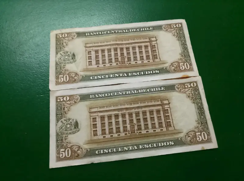 Billetes antiguos de 50 escudos chilenos - 2