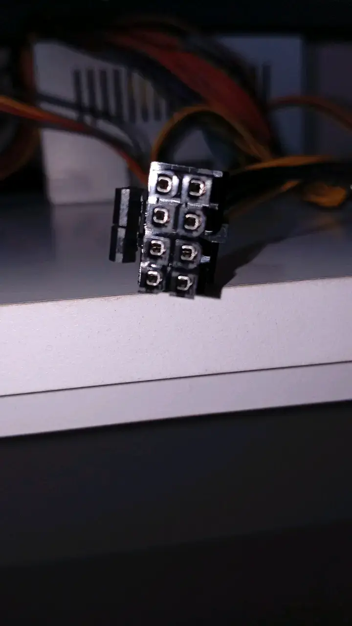 Fuente de poder 230W para PC de escritorio - 3